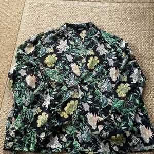 Beautiful sheer floral printed Club Monaco blouse.